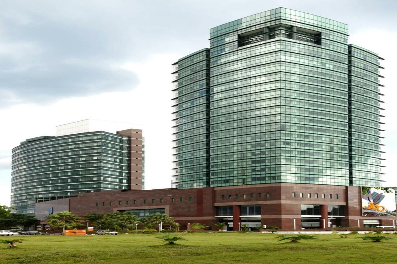 Hock Lee Hotel & Residences Kuching Exteriör bild