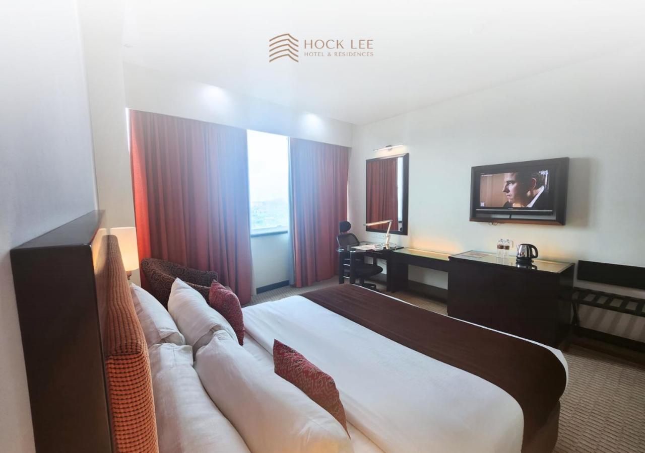 Hock Lee Hotel & Residences Kuching Exteriör bild
